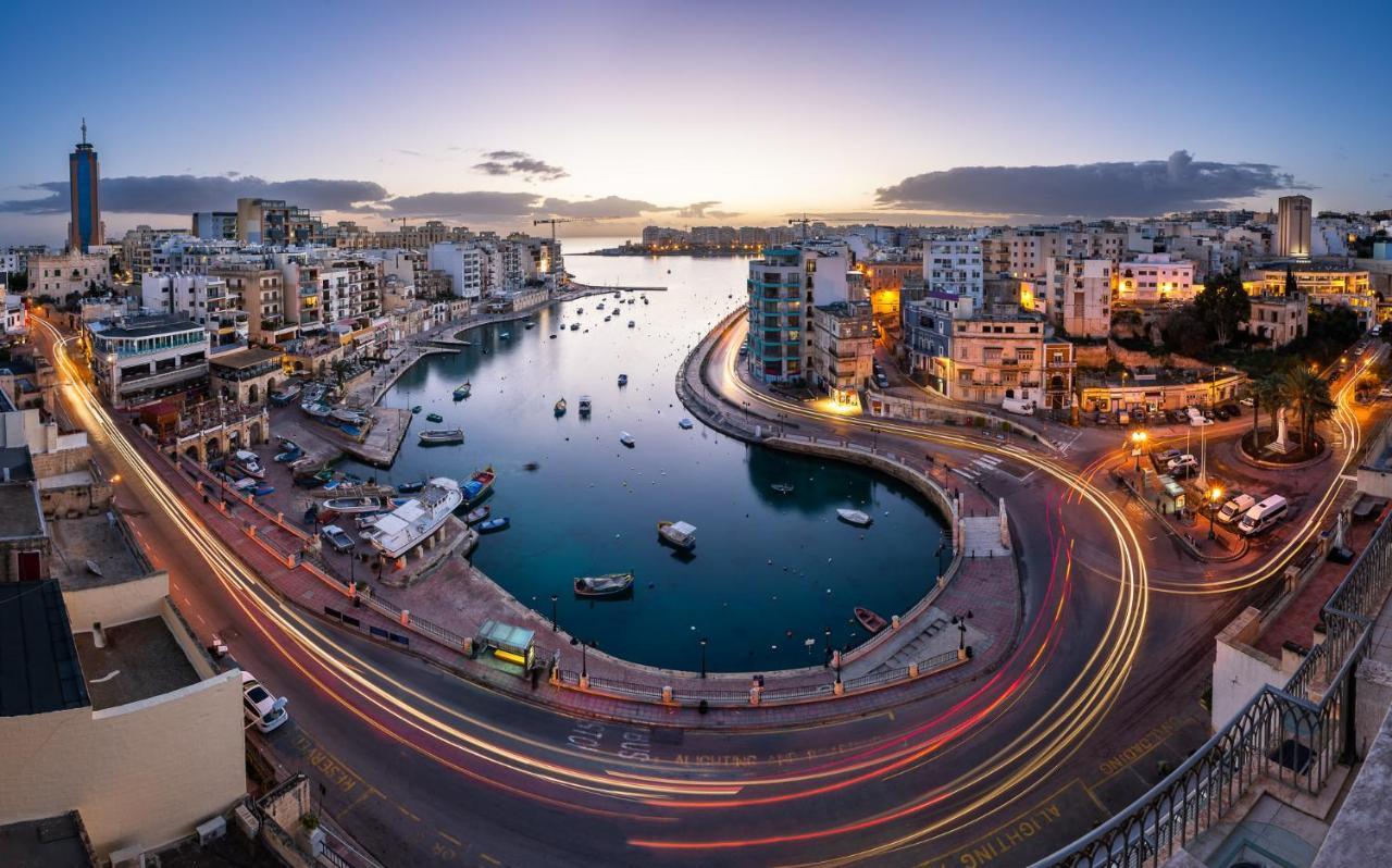 Prime Location Apartment With Side Seaviews Sliema Luaran gambar