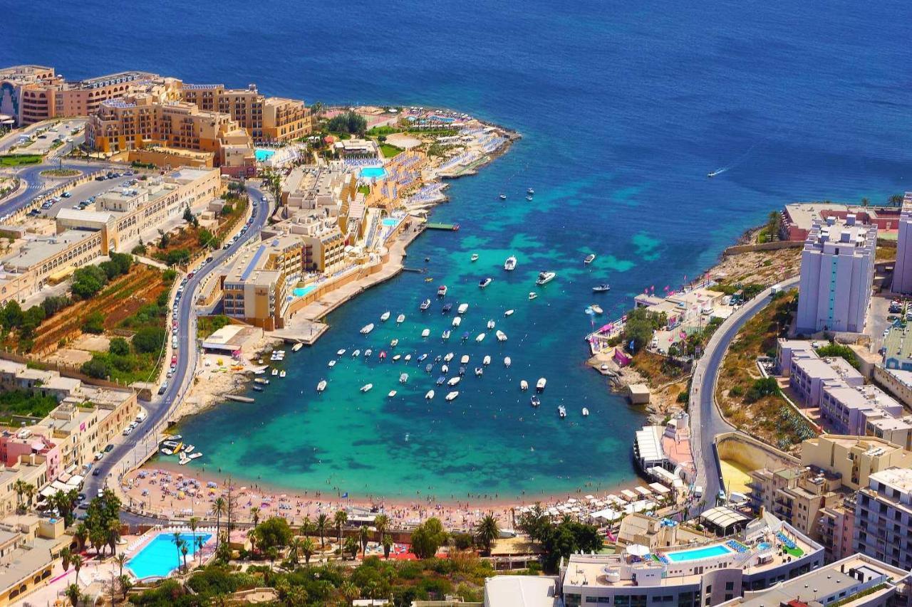 Prime Location Apartment With Side Seaviews Sliema Luaran gambar