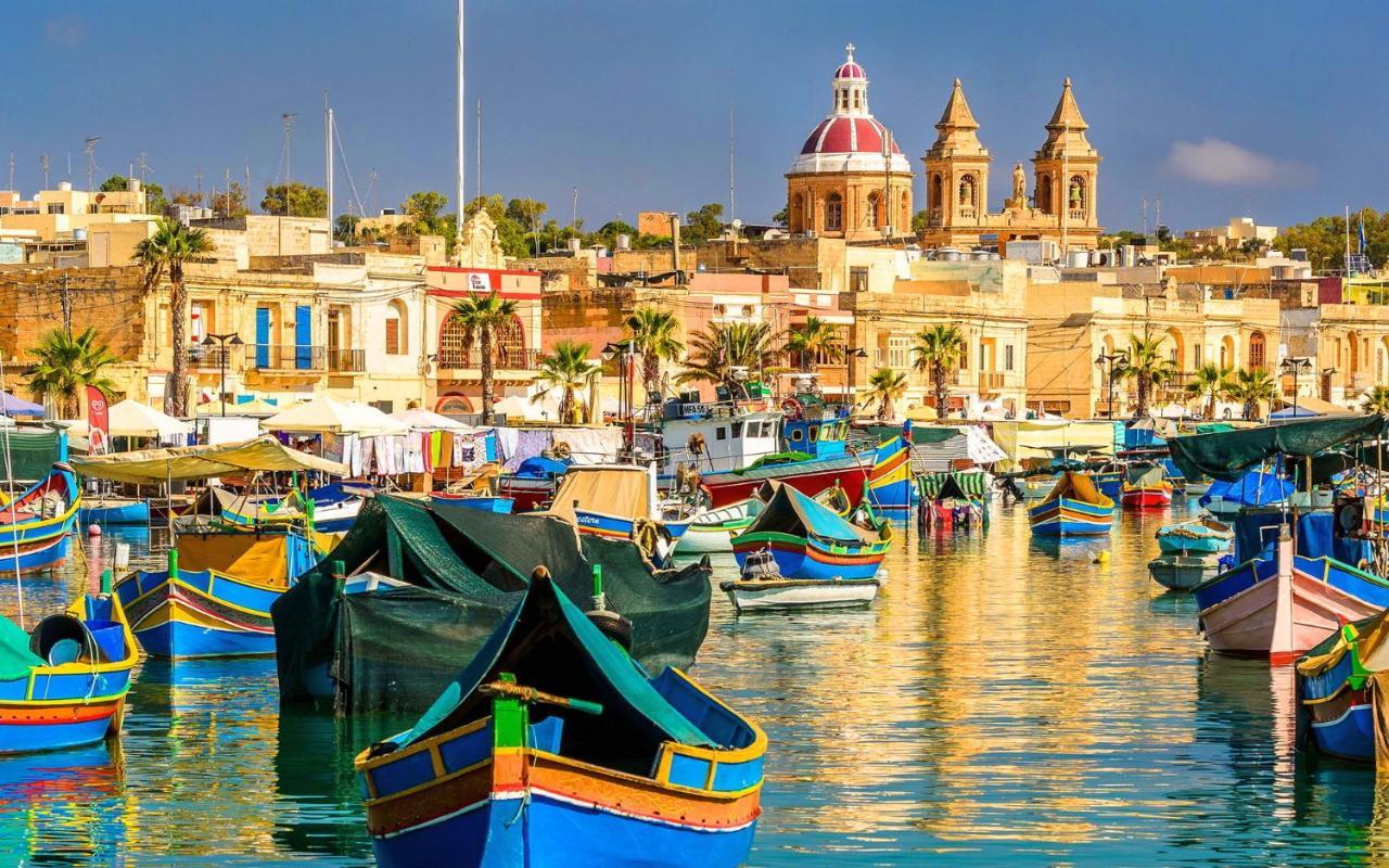 Prime Location Apartment With Side Seaviews Sliema Luaran gambar