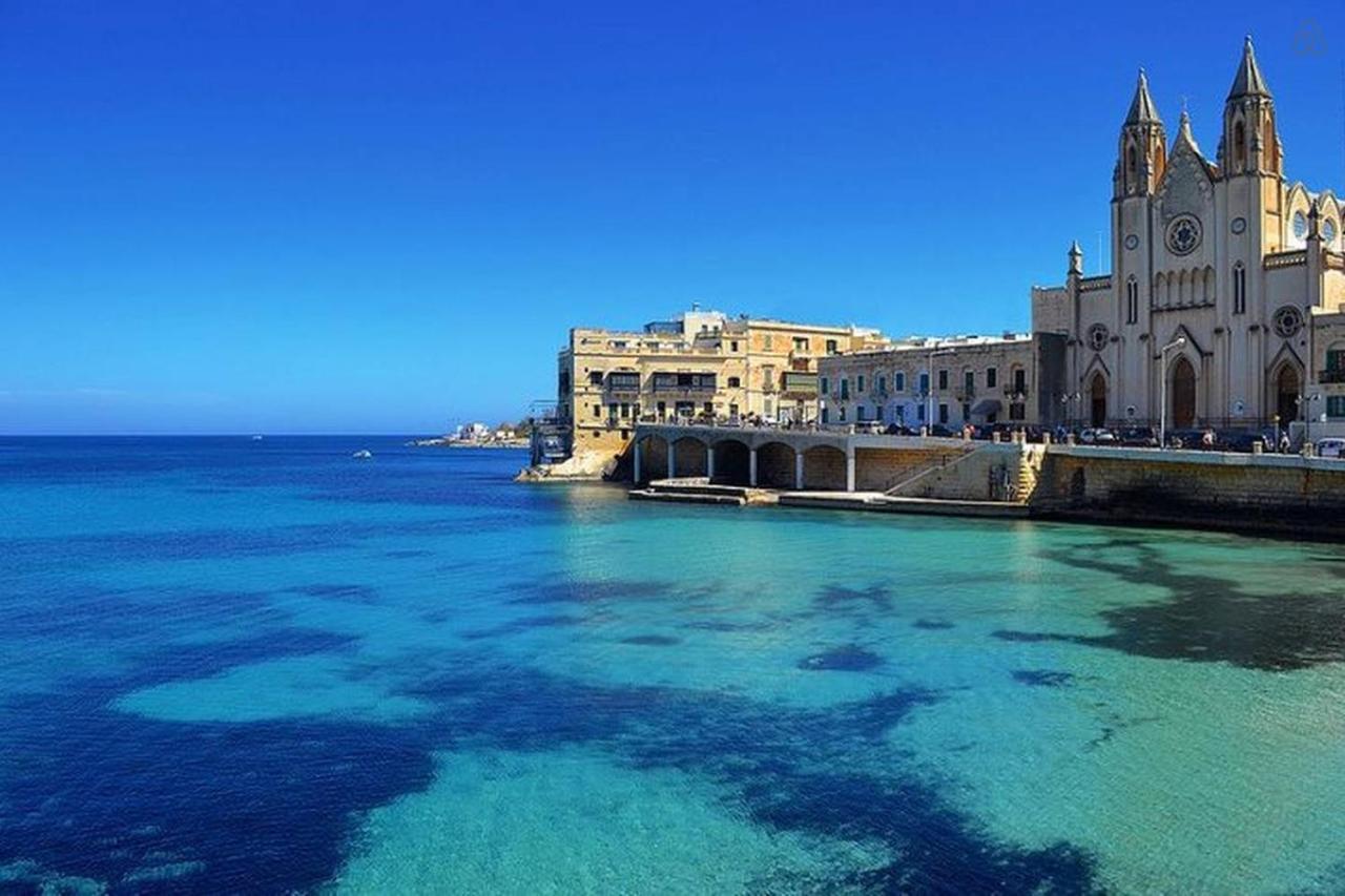 Prime Location Apartment With Side Seaviews Sliema Luaran gambar